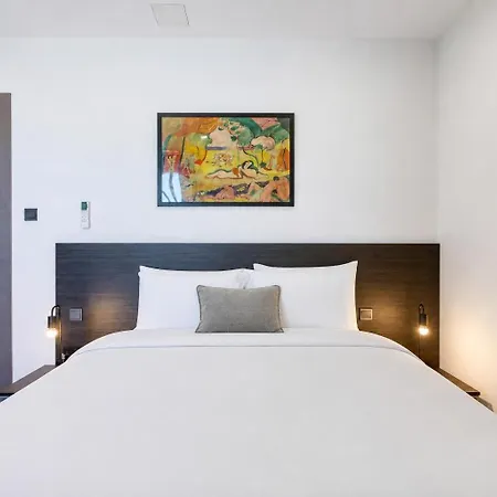 Urban 19 Residences The Executive *